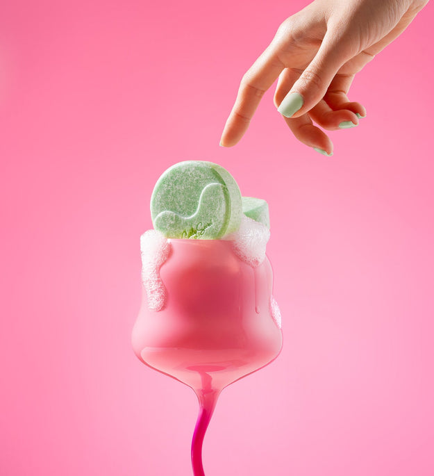 Clarifying shampoo bar